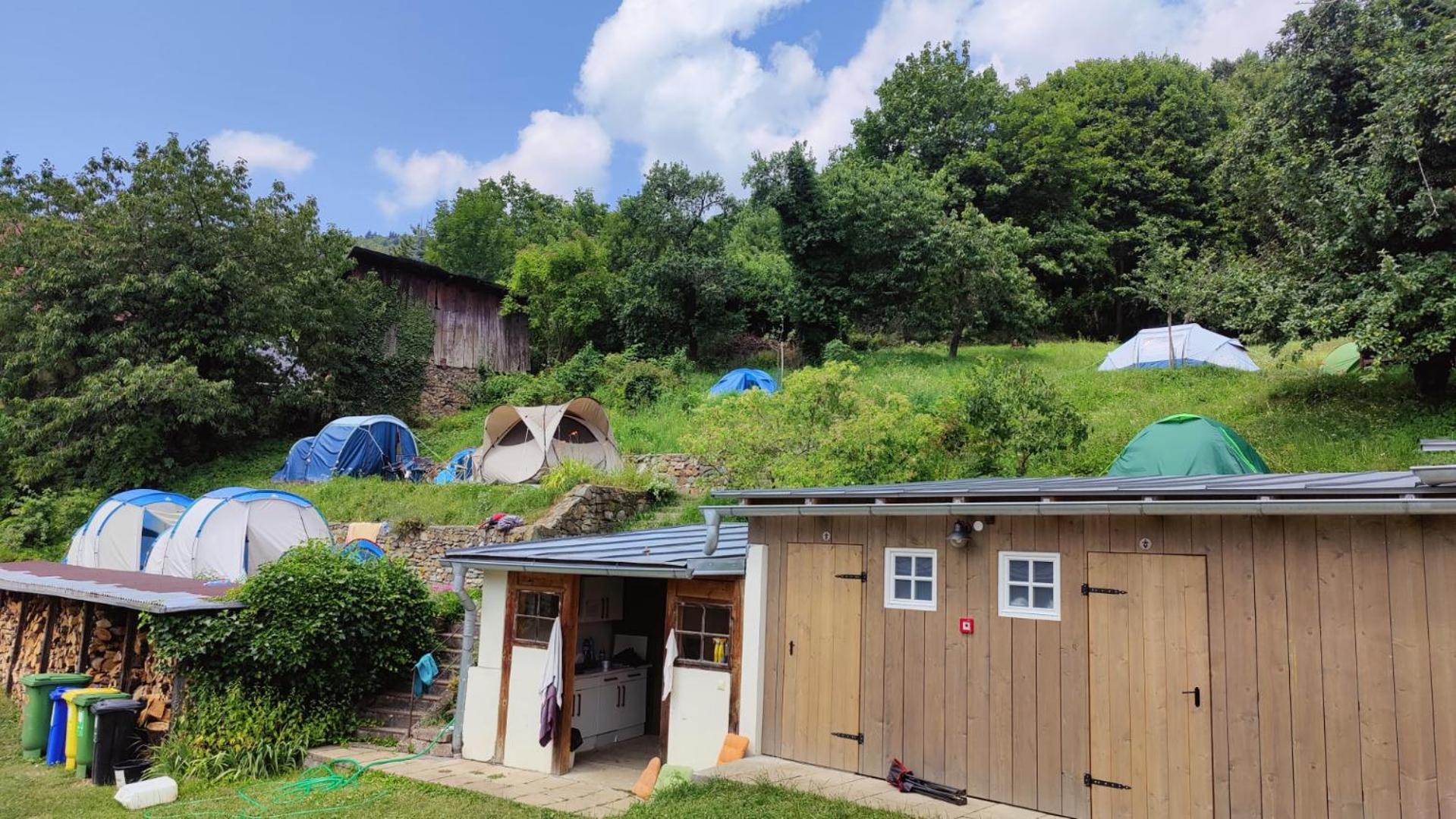 Stanovanie Pod Starym Zamkom - Camping Банська Штявниця Екстер'єр фото